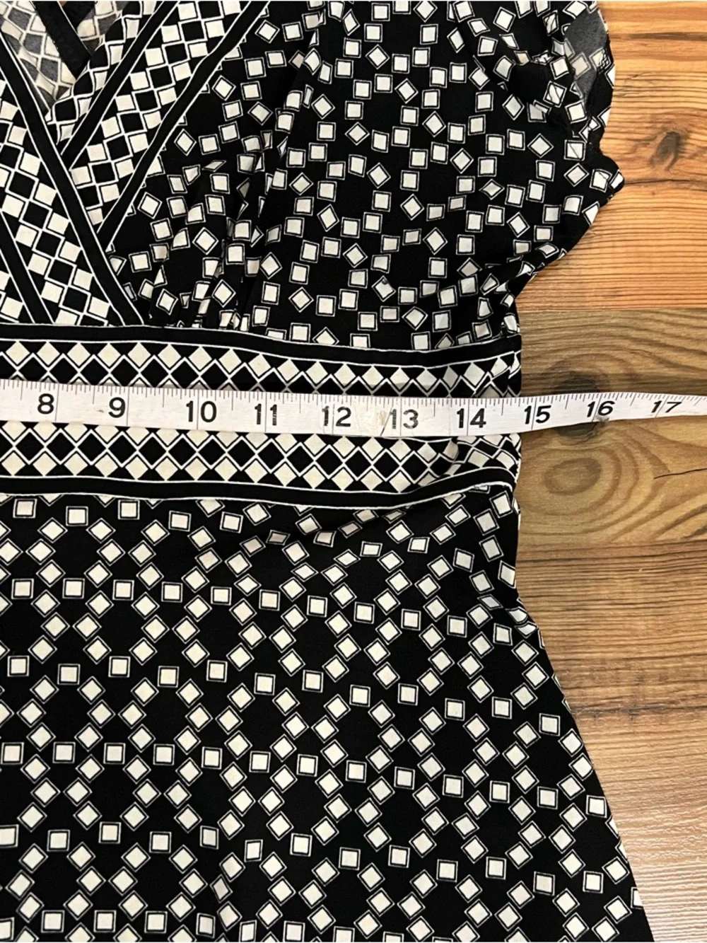 Maggy London Black & White Geometric V-Neck Fit-and-Flare Midi Dress - Picture 5 of 6